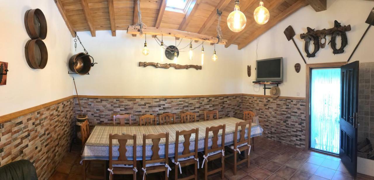 Casa De Pueblo Con Merendero Alquilable Opcionalmente Casarejos Extérieur photo